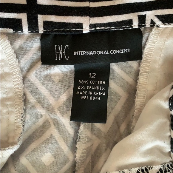 I.N.C. Black and white print shorts - Picture 4 of 4